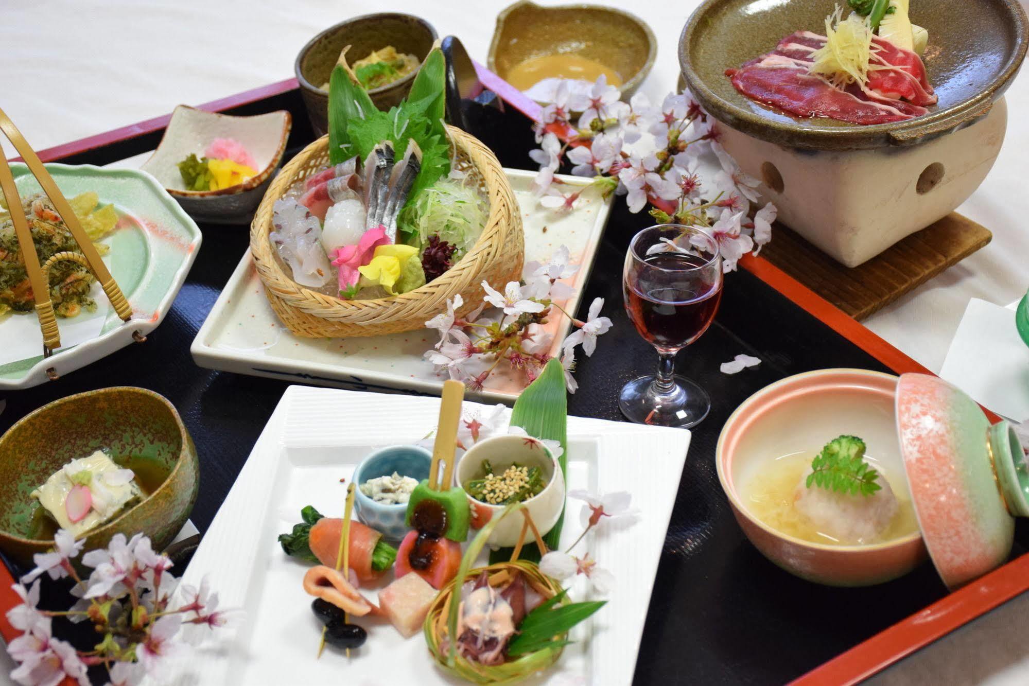 Hotel Daisen Shirogane Екстериор снимка